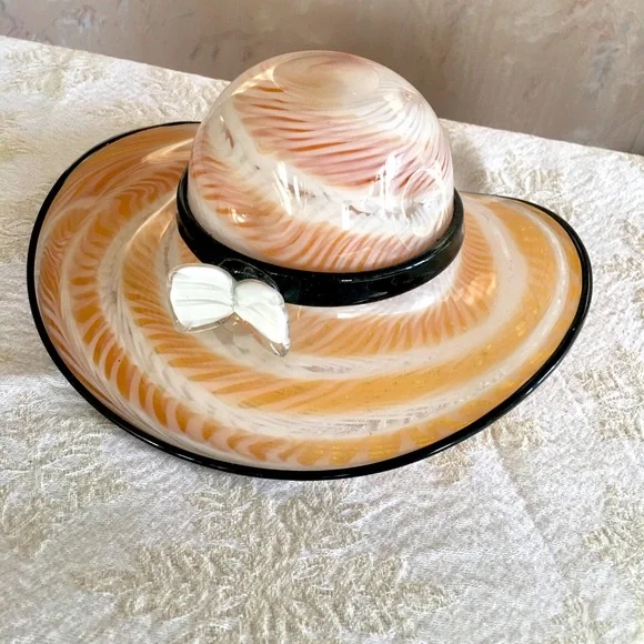 Vintage Murano Art Glass Ladies Hat with Bow